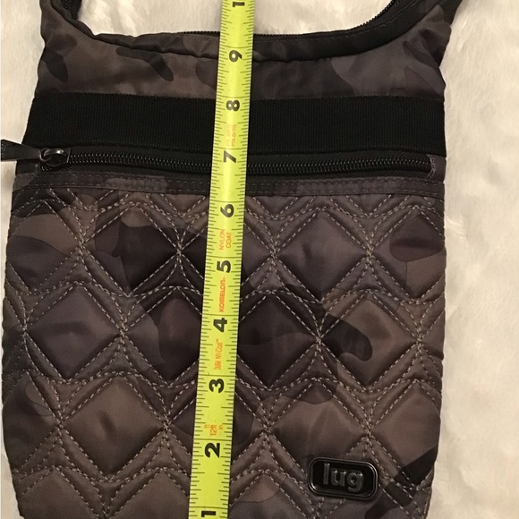 Lug Skipper Adjustable Crossbody Bag, Purse, Quilted Camo Design RFID - Picture 10 of 10